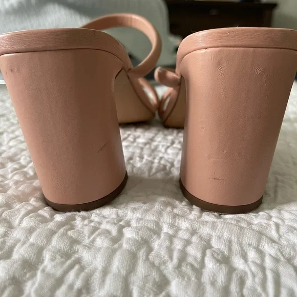 Nude heels - Picture 4 of 4